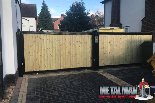 sliding automated gate