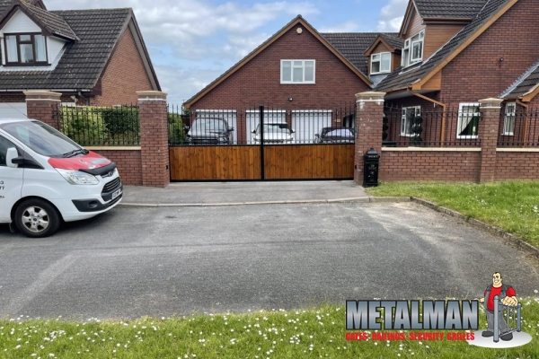 sliding automated gate