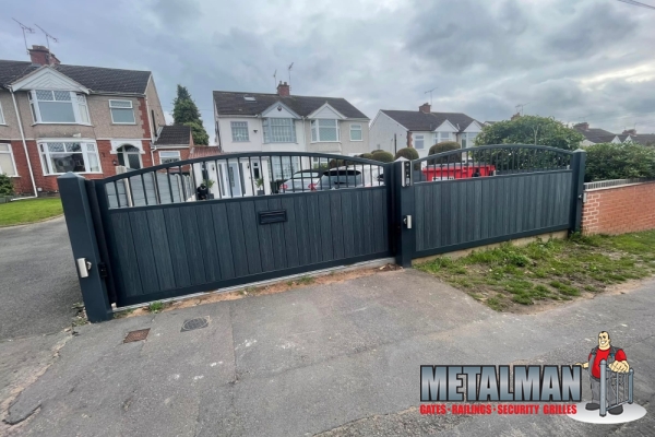 sliding automated gate