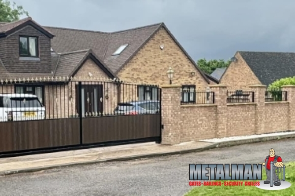 sliding automated gate and railings